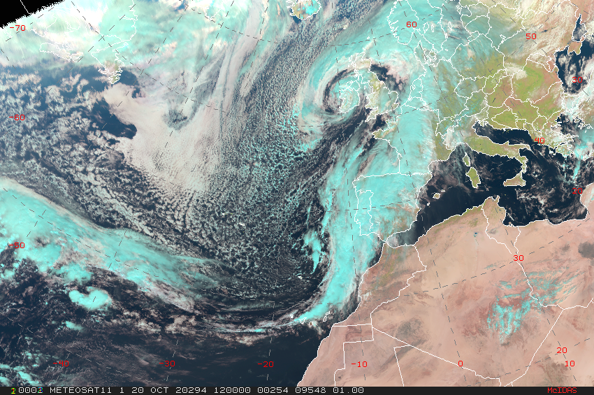 La borrasca Barbara el 20 de octubre a las 12 UTC (imagen RGB 'natural'). El centro está en Lisboa, dentro de la gran baja atlántica