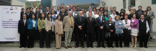 Participantes en el curso sobre generación de escenarios regionalizados de cambio climático celebrado en Lima en octubre de 2011