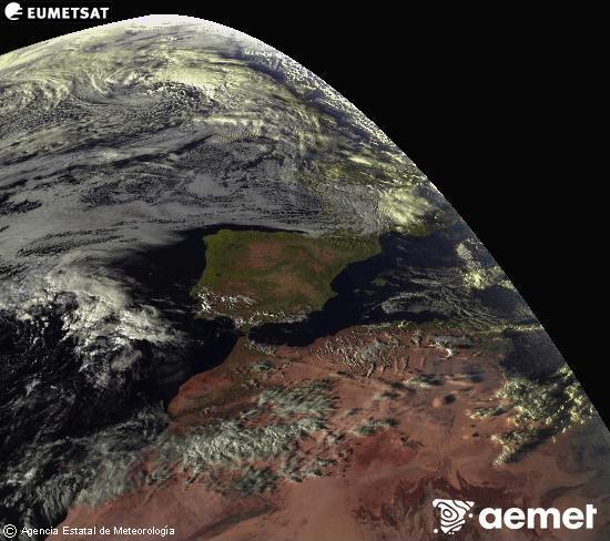 Aquesta imatge es genera utilitzant informaci dels canals visibles del satllit METEOSAT, que pertany a la segona generaci de satllits Meteosat (MSG). Per aquest motiu, noms hi ha informaci en la zona illuminada pel sol. A ms, els canals han sigut normalitzats perqu la lluentor no depenga de la posici del sol. dilluns, 27 d?octubre  2025 17:00