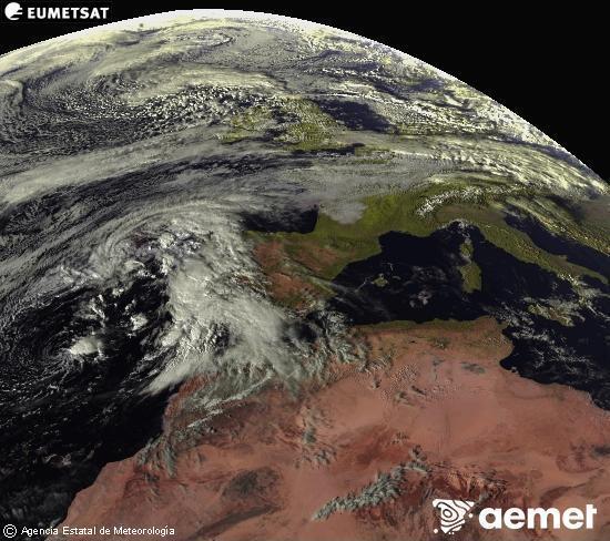 Aquesta imatge es genera utilitzant informaci dels canals visibles del satllit METEOSAT, que pertany a la segona generaci de satllits Meteosat (MSG). Per aquest motiu, noms hi ha informaci en la zona illuminada pel sol. A ms, els canals han sigut normalitzats perqu la lluentor no depenga de la posici del sol. dimarts, 28 d?octubre  2025 16:00
