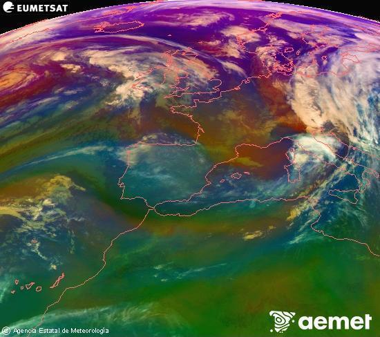 Composici RGB en la qual es barregen diversos canals del satllit Meteosat operacional en 0N 0W, que ens dna una idea de les caracterstiques de les masses d'aire i de la nuvolositat. diumenge, 2 de novembre  2025 23:00