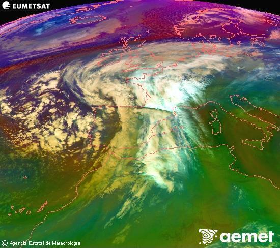 Composicin RGB na que se mesturan varias canles do satlite Meteosat operacional en 0 N 0 W, que nos d unha idea das caractersticas das masas de aire e da nebulosidade. venres, 14 novembro  2025 05:00