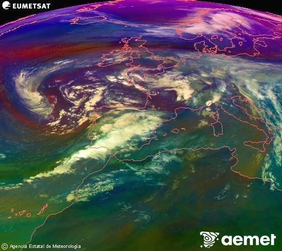 Composici RGB en la qual es barregen diversos canals del satllit Meteosat operacional en 0N 0W, que ens dna una idea de les caracterstiques de les masses d'aire i de la nuvolositat. dissabte, 15 de novembre  2025 12:00