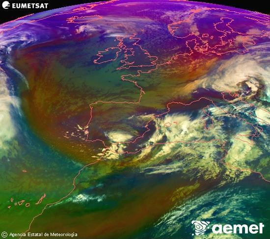 Composicin RGB en la que se mezclan varios canales del satlite Meteosat operacional en 0N 0W, que nos da una idea de las caractersticas de las masas de aire y de la nubosidad. lunes, 17 noviembre 2025 a las 13:00