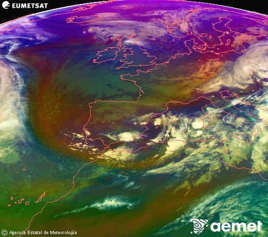Composition RGB dans laquelle se mlangent diffrents canaux du satellite Meteosat operational in 0N 0W, l'informacin des caractristiques sur les masses d'air et les nuages. lundi, 17 novembre  2025 17:00