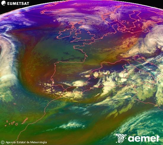 Composition RGB dans laquelle se mlangent diffrents canaux du satellite Meteosat operational in 0N 0W, l'informacin des caractristiques sur les masses d'air et les nuages. lundi, 17 novembre  2025 18:00