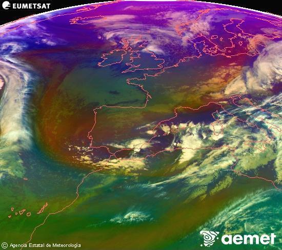 Composition RGB dans laquelle se mlangent diffrents canaux du satellite Meteosat operational in 0N 0W, l'informacin des caractristiques sur les masses d'air et les nuages. lundi, 17 novembre  2025 19:00