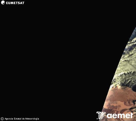 Esta imaxe xrase utilizando informacin das canles visibles do satlite METEOSAT pertencente  segunda xeracin de satlites  Meteosat (MSX). Por ese motivo, s hai informacin na zona iluminada polo sol. Ademais, as canles foron normalizadas para que o brillo non dependa da posicin do sol. martes, 18 novembro  2025 07:00