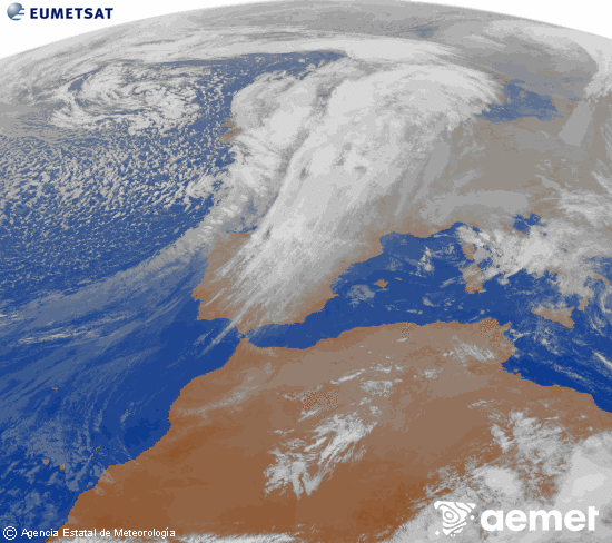 Imagen de la zona de Europa y Norte de frica del canal infrarrojo del satlite Meteosat operacional en 0N 0W, procesada para darle color. lunes, 01 diciembre 2025 a las 18:00