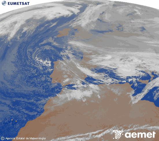 Imagen de la zona de Europa y Norte de �frica del canal infrarrojo del sat�lite Meteosat operacional en 0�N 0�W, procesada para darle color.&nbsp;martes, 23 diciembre 2025 a las 23:00