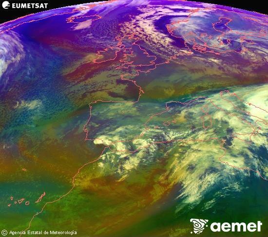 Composici�n RGB en la que se mezclan varios canales del sat�lite Meteosat operacional en 0�N 0�W, que nos da una idea de las caracter�sticas de las masas de aire y de la nubosidad.&nbsp;domingo, 04 enero 2026 a las 12:00