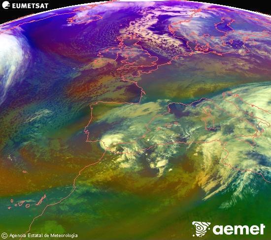 Composici�n RGB en la que se mezclan varios canales del sat�lite Meteosat operacional en 0�N 0�W, que nos da una idea de las caracter�sticas de las masas de aire y de la nubosidad.&nbsp;domingo, 04 enero 2026 a las 17:00