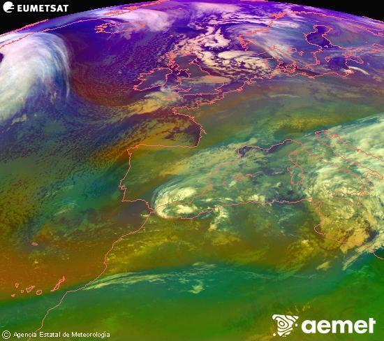 Composici�n RGB en la que se mezclan varios canales del sat�lite Meteosat operacional en 0�N 0�W, que nos da una idea de las caracter�sticas de las masas de aire y de la nubosidad.&nbsp;lunes, 05 enero 2026 a las 00:00