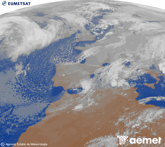 Imagen de la zona de Europa y Norte de �frica del canal infrarrojo del sat�lite Meteosat operacional en 0�N 0�W, procesada para darle color.&nbsp;lunes, 05 enero 2026 a las 23:00