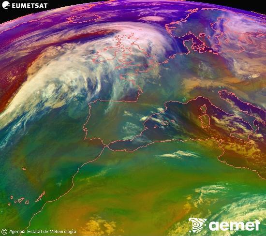 Composici�n RGB na que se mesturan varias canles do sat�lite Meteosat operacional en 0� N 0� W, que nos d� unha idea das caracter�sticas das masas de aire e da nebulosidade.&nbsp;domingo, 11 xaneiro  2026 06:00