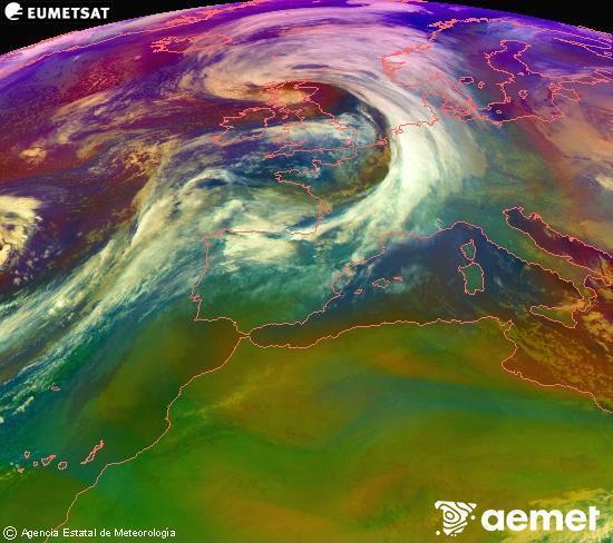Composici�n RGB en la que se mezclan varios canales del sat�lite Meteosat operacional en 0�N 0�W, que nos da una idea de las caracter�sticas de las masas de aire y de la nubosidad.&nbsp;lunes, 12 enero 2026 a las 02:00