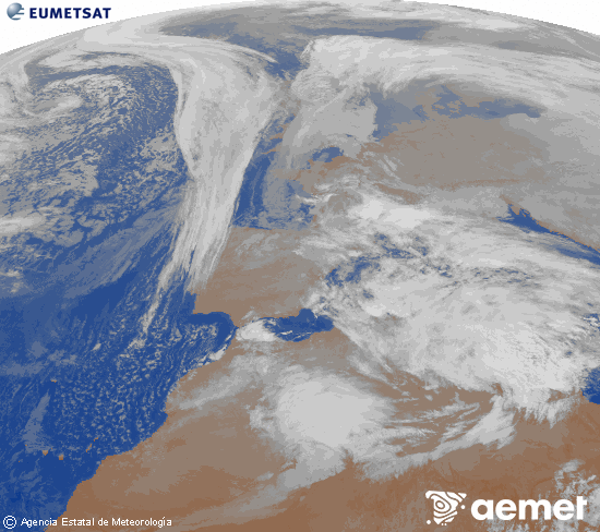 Imatge de la zona d'Europa i Nord d'�frica del canal infraroig del sat�l�lit Meteosat operacional en 0�N 0�W, processada per a donar-li color.&nbsp;diumenge, 18 de gener  2026 22:00