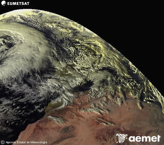 Aquesta imatge es genera utilitzant informaci� dels canals visibles del sat�l�lit METEOSAT, que pertany a la segona generaci� de sat�l�lits Meteosat (MSG). Per aquest motiu, nom�s hi ha informaci� en la zona il�luminada pel sol. A m�s, els canals han sigut normalitzats perqu� la lluentor no depenga de la posici� del sol.&nbsp;diumenge, 25 de gener  2026 17:00
