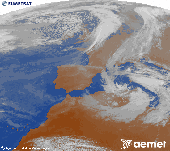 Imatge de la zona d'Europa i Nord d'�frica del canal infraroig del sat�l�lit Meteosat operacional en 0�N 0�W, processada per a donar-li color.&nbsp;diumenge, 15 de mar�  2026 18:00