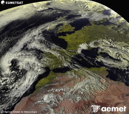 Esta imaxe x�rase utilizando informaci�n das canles visibles do sat�lite METEOSAT pertencente � segunda xeraci�n de sat�lites  Meteosat (MSX). Por ese motivo, s� hai informaci�n na zona iluminada polo sol. Ademais, as canles foron normalizadas para que o brillo non dependa da posici�n do sol.&nbsp;m�rcores, 18 marzo  2026 17:00