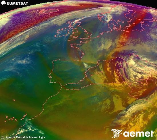 Composici� RGB en la qual es barregen diversos canals del sat�l�lit Meteosat operacional en 0�N 0�W, que ens d�na una idea de les caracter�stiques de les masses d'aire i de la nuvolositat.&nbsp;dimarts, 31 de mar�  2026 23:00