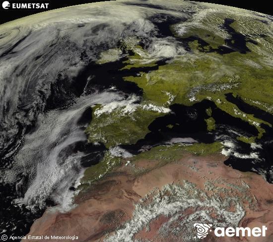 Esta imagen se genera utilizando informaci�n de los canales visibles del sat�lite METEOSAT perteneciente a la segunda generaci�n de sat�lites Meteosat (MSG). Por ese motivo, s�lo hay informaci�n en la zona iluminada por el sol. Adem�s, los canales han sido normalizados para que el brillo no dependa de la posici�n del sol.&nbsp;Monday, 27 April  2026 17:00
