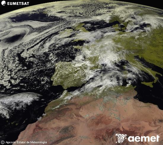 Esta imaxe x�rase utilizando informaci�n das canles visibles do sat�lite METEOSAT pertencente � segunda xeraci�n de sat�lites  Meteosat (MSX). Por ese motivo, s� hai informaci�n na zona iluminada polo sol. Ademais, as canles foron normalizadas para que o brillo non dependa da posici�n do sol.&nbsp;luns, 4 maio  2026 12:00