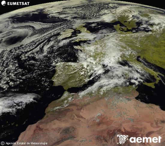 Esta imaxe x�rase utilizando informaci�n das canles visibles do sat�lite METEOSAT pertencente � segunda xeraci�n de sat�lites  Meteosat (MSX). Por ese motivo, s� hai informaci�n na zona iluminada polo sol. Ademais, as canles foron normalizadas para que o brillo non dependa da posici�n do sol.&nbsp;luns, 4 maio  2026 15:00