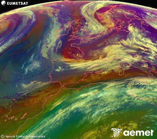 Composici� RGB en la qual es barregen diversos canals del sat�l�lit Meteosat operacional en 0�N 0�W, que ens d�na una idea de les caracter�stiques de les masses d'aire i de la nuvolositat.&nbsp;divendres, 15 de maig  2026 07:00
