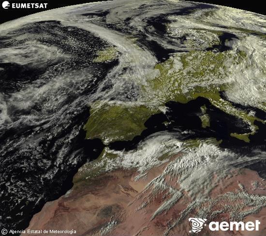 Esta imagen se genera utilizando informaci�n de los canales visibles del sat�lite METEOSAT perteneciente a la segunda generaci�n de sat�lites Meteosat (MSG). Por ese motivo, s�lo hay informaci�n en la zona iluminada por el sol. Adem�s, los canales han sido normalizados para que el brillo no dependa de la posici�n del sol.&nbsp;Saturday, 16 May  2026 18:00