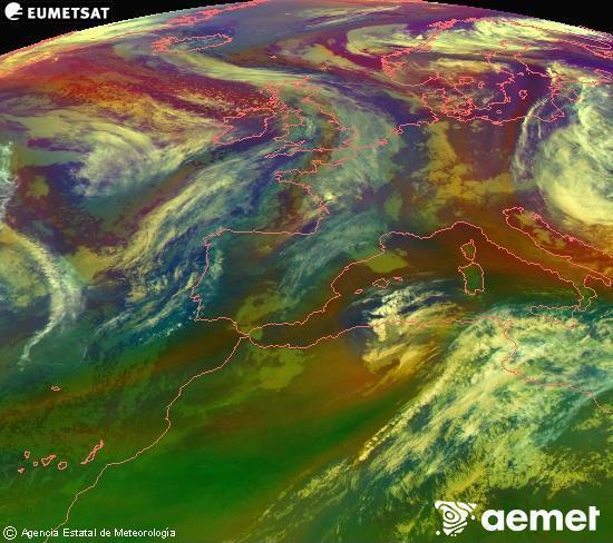 Composition RGB dans laquelle se m�langent diff�rents canaux du satellite Meteosat operational in 0�N 0�W, l'informaci�n des caract�ristiques sur les masses d'air et les nuages.&nbsp;dimanche, 17 mai  2026 00:00