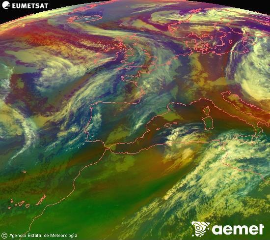 Composition RGB dans laquelle se m�langent diff�rents canaux du satellite Meteosat operational in 0�N 0�W, l'informaci�n des caract�ristiques sur les masses d'air et les nuages.&nbsp;dimanche, 17 mai  2026 01:00