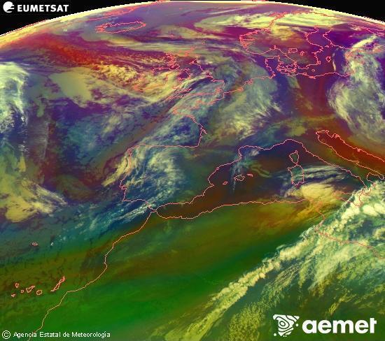 Composition RGB dans laquelle se m�langent diff�rents canaux du satellite Meteosat operational in 0�N 0�W, l'informaci�n des caract�ristiques sur les masses d'air et les nuages.&nbsp;dimanche, 17 mai  2026 07:00