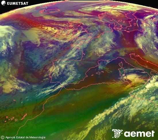 Composition RGB dans laquelle se m�langent diff�rents canaux du satellite Meteosat operational in 0�N 0�W, l'informaci�n des caract�ristiques sur les masses d'air et les nuages.&nbsp;dimanche, 17 mai  2026 08:00