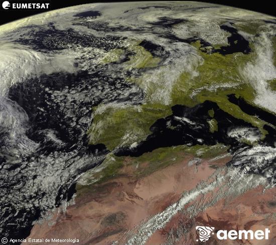Esta imaxe x�rase utilizando informaci�n das canles visibles do sat�lite METEOSAT pertencente � segunda xeraci�n de sat�lites  Meteosat (MSX). Por ese motivo, s� hai informaci�n na zona iluminada polo sol. Ademais, as canles foron normalizadas para que o brillo non dependa da posici�n do sol.&nbsp;domingo, 17 maio  2026 10:00