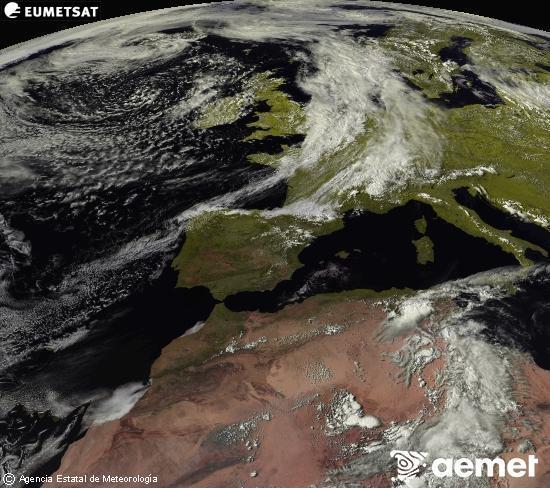 Esta imagen se genera utilizando informaci�n de los canales visibles del sat�lite METEOSAT perteneciente a la segunda generaci�n de sat�lites Meteosat (MSG). Por ese motivo, s�lo hay informaci�n en la zona iluminada por el sol. Adem�s, los canales han sido normalizados para que el brillo no dependa de la posici�n del sol.&nbsp;lunes, 08 junio 2026 a las 17:00