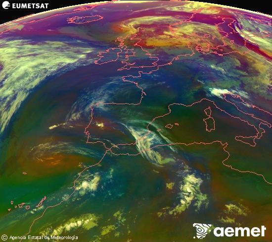 Composici�n RGB en la que se mezclan varios canales del sat�lite Meteosat operacional en 0�N 0�W, que nos da una idea de las caracter�sticas de las masas de aire y de la nubosidad.&nbsp;s�bado, 13 junio 2026 a las 08:00