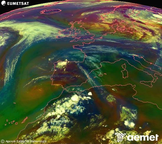 Composici�n RGB en la que se mezclan varios canales del sat�lite Meteosat operacional en 0�N 0�W, que nos da una idea de las caracter�sticas de las masas de aire y de la nubosidad.&nbsp;s�bado, 13 junio 2026 a las 19:00