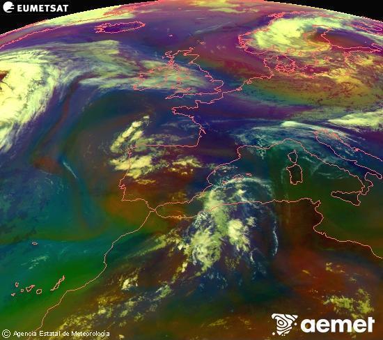 Composici�n RGB en la que se mezclan varios canales del sat�lite Meteosat operacional en 0�N 0�W, que nos da una idea de las caracter�sticas de las masas de aire y de la nubosidad.&nbsp;domingo, 14 junio 2026 a las 10:00