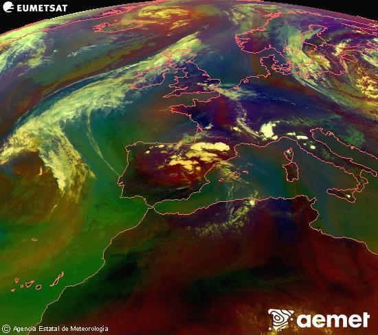 Composici�n RGB na que se mesturan varias canles do sat�lite Meteosat operacional en 0� N 0� W, que nos d� unha idea das caracter�sticas das masas de aire e da nebulosidade.&nbsp;venres, 10 xullo  2026 15:00