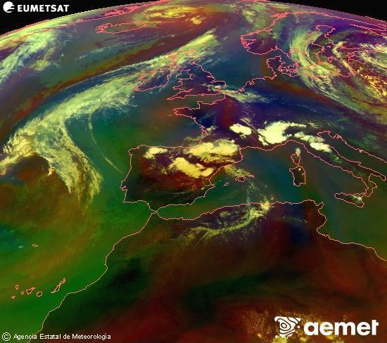 Composici�n RGB na que se mesturan varias canles do sat�lite Meteosat operacional en 0� N 0� W, que nos d� unha idea das caracter�sticas das masas de aire e da nebulosidade.&nbsp;venres, 10 xullo  2026 17:00