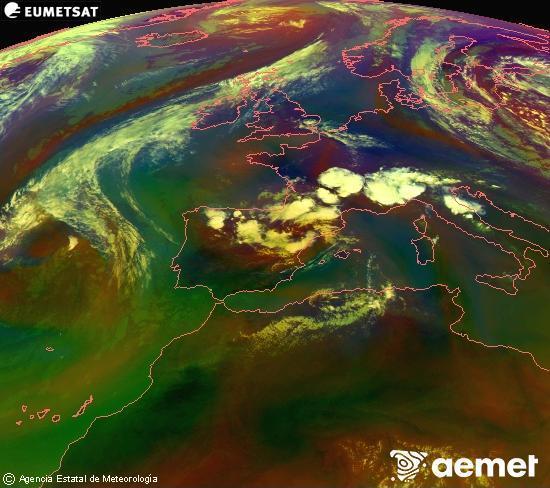 Composici�n RGB na que se mesturan varias canles do sat�lite Meteosat operacional en 0� N 0� W, que nos d� unha idea das caracter�sticas das masas de aire e da nebulosidade.&nbsp;venres, 10 xullo  2026 19:00