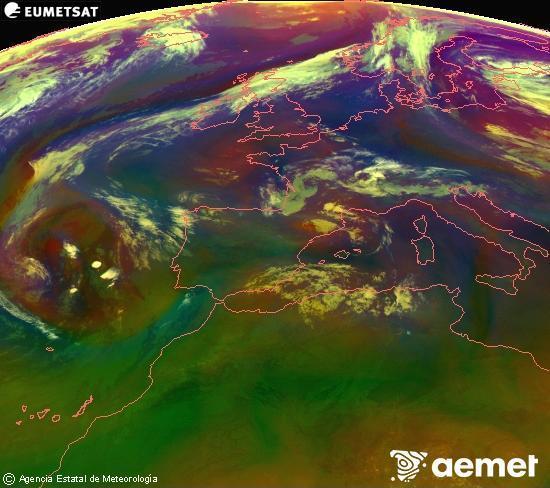 Composici�n RGB en la que se mezclan varios canales del sat�lite Meteosat operacional en 0�N 0�W, que nos da una idea de las caracter�sticas de las masas de aire y de la nubosidad.&nbsp;s�bado, 11 julio 2026 a las 05:00