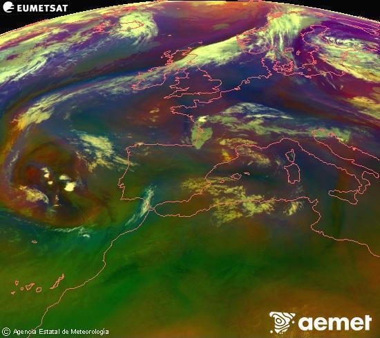 Composici�n RGB en la que se mezclan varios canales del sat�lite Meteosat operacional en 0�N 0�W, que nos da una idea de las caracter�sticas de las masas de aire y de la nubosidad.&nbsp;s�bado, 11 julio 2026 a las 08:00