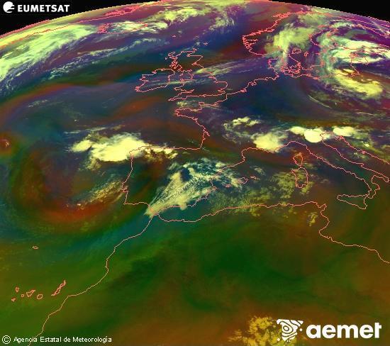 Composici� RGB en la qual es barregen diversos canals del sat�l�lit Meteosat operacional en 0�N 0�W, que ens d�na una idea de les caracter�stiques de les masses d'aire i de la nuvolositat.&nbsp;dissabte, 11 de juliol  2026 22:00