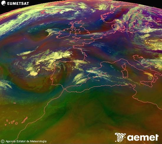 Composici� RGB en la qual es barregen diversos canals del sat�l�lit Meteosat operacional en 0�N 0�W, que ens d�na una idea de les caracter�stiques de les masses d'aire i de la nuvolositat.&nbsp;diumenge, 12 de juliol  2026 09:00