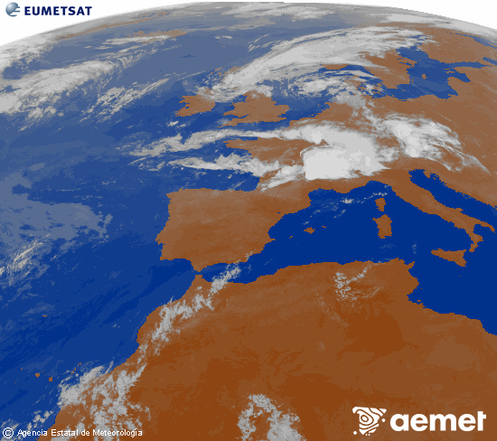 Imagen de la zona de Europa y Norte de �frica del canal infrarrojo del sat�lite Meteosat operacional en 0�N 0�W, procesada para darle color.&nbsp;viernes, 17 julio 2026 a las 01:00