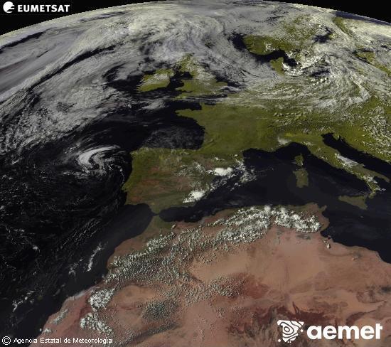 Esta imagen se genera utilizando informaci�n de los canales visibles del sat�lite METEOSAT perteneciente a la segunda generaci�n de sat�lites Meteosat (MSG). Por ese motivo, s�lo hay informaci�n en la zona iluminada por el sol. Adem�s, los canales han sido normalizados para que el brillo no dependa de la posici�n del sol.&nbsp;mi�rcoles, 22 julio 2026 a las 18:00