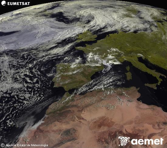 Aquesta imatge es genera utilitzant informaci� dels canals visibles del sat�l�lit METEOSAT, que pertany a la segona generaci� de sat�l�lits Meteosat (MSG). Per aquest motiu, nom�s hi ha informaci� en la zona il�luminada pel sol. A m�s, els canals han sigut normalitzats perqu� la lluentor no depenga de la posici� del sol.&nbsp;dissabte, 25 de juliol  2026 10:00