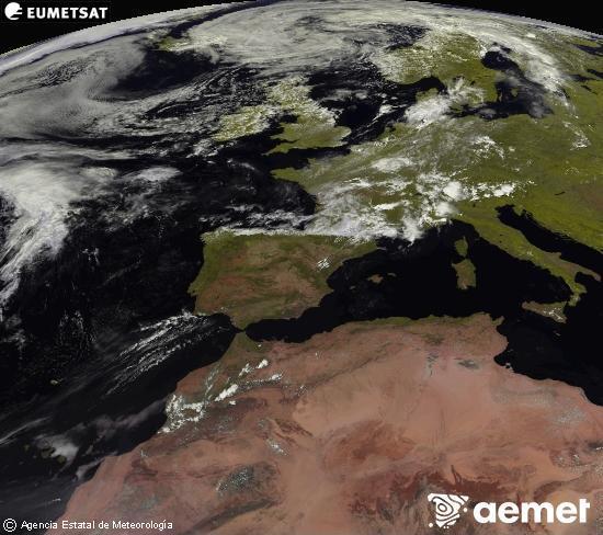 Esta imaxe x�rase utilizando informaci�n das canles visibles do sat�lite METEOSAT pertencente � segunda xeraci�n de sat�lites  Meteosat (MSX). Por ese motivo, s� hai informaci�n na zona iluminada polo sol. Ademais, as canles foron normalizadas para que o brillo non dependa da posici�n do sol.&nbsp;venres, 31 xullo  2026 15:00